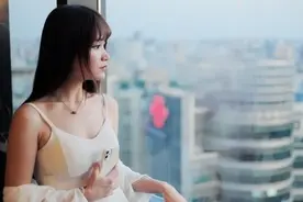 异性交往中 女人叫你“哥”的含义图片