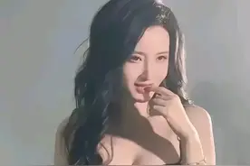 张萌真空穿黑色深V吊带裙，身材丰满有料又性感图片