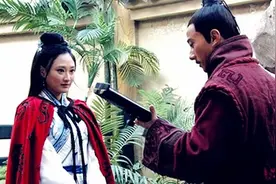 207年，蔡文姬三婚嫁给22岁的董祀，新婚夜，对方掀了盖头就要走图片