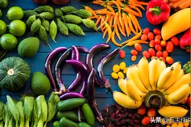 辨五色，养五脏：红入心、青入肝、黄入脾、白入肺图片