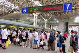 合肥到广州特快绿皮火车，经江西直接到广东，没绕路最快17个小时图片
