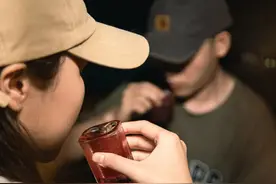 我有笔20万的贷款需要过桥，同学把20万打到我的账户图片