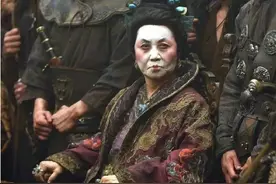 中国第一海盗女王郑一婶，睡在躺椅上，佣人们发现她时已离开人世图片