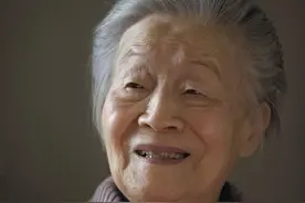 杨绛先生说：“我不争，不代表你可以抢；我善良图片
