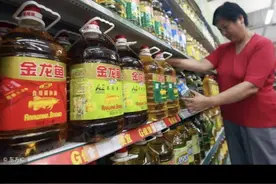 油罐车混装食用油的潜在风险与防范措施 一、引言 近日图片