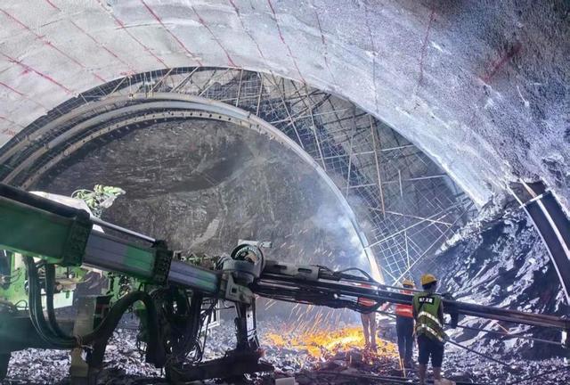 117.6亿元投资落地山西临汾，洪大高速正式敲定施工单位，东西横穿临汾全长约83公里