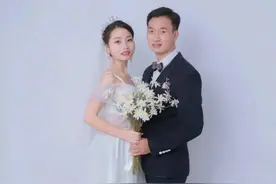 “我不嫌你又老又穷，我要嫁给你！”男子被17岁老挝少女表白了图片