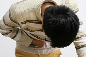 脾胃虚寒者，肚子就会凉 这种肚子凉，不是你用手摸感...图片