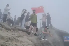 终于登顶梧桐山，下山时，我哭了！ 梧桐山图片
