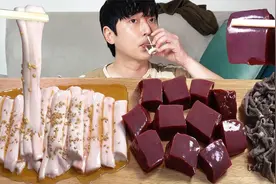 韩国富二代吃美味的红心牛豆腐，真是稀有的食材视频封面