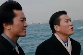 现在穿西装打领带，斯斯文文，这就是进步视频封面