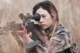 “00后女枪王”沈梦可：因一张宣传照火遍全网，退伍后现状如何？视频封面