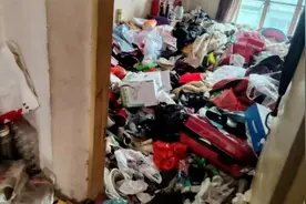 上海阿婆60㎡家中清出近10吨垃圾！邻居苦透：差点要起诉视频封面