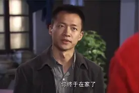 俩人假结婚，小伙太有魅力，美女想假戏真做：我爱上你了视频封面