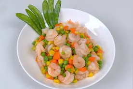 虾仁玉米青豆的神仙组合，鲜嫩好吃宴客一流，超级简单的家常做法视频封面
