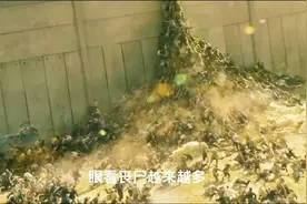 人类为了抵挡丧尸居然筑起万米高的城墙视频封面