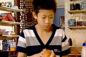 三个孩子当家长，照顾八十多岁的老爸老妈！视频封面