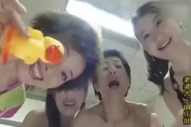 妻子要生了，丈夫亲自接生，场面惊心动魄视频封面