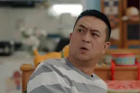 为了让儿子戒掉游戏，爸爸注册游戏账号在游戏中追杀儿子视频封面