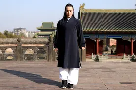 手脚冰凉要踏步走，运动中助你补足肾气，一起运动起来！