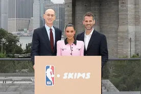 卡戴珊家族承包所有NBA球员内衣！NBA和金卡戴珊品牌达成合作视频封面