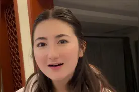 瓦妮萨中文考试被扣分，回来跟我说完都懵了，教中文是这么教的？视频封面