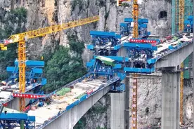 中国为啥被称为基建狂魔？桥梁建造技术震撼世界，这就是大国实力视频封面