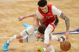 201cm的控球后卫，2年级场均20+7.7+8.3，鲍尔能否成为NBA巨星？图片