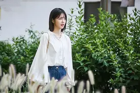23岁姑娘哭诉：和大叔恋爱，满足了我一切物质需求，就是不愿娶我图片