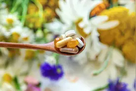 搜狐医药 |《食品和化学毒理学》：膳食补充剂副作用率超10%图片