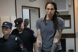 “女魔兽”格里娜被正式判刑！9年监禁！最接近NBA水准的女球员图片