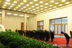 毛主席水晶棺：2000摄氏度手工烧制，重2吨，无人能及，一起看看图片