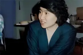 1998年刘平平成植物人，王光美痛苦万分，不准任何人进病房图片
