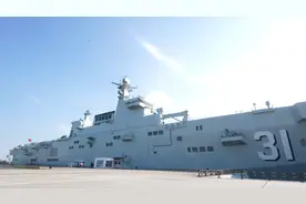 大山娃→海南舰舰长！他说：最需要时，出现在最期盼的海域图片