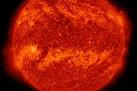 前所未见：NASA拍到太阳北极物质断裂脱落，刮起诡异“旋风”图片
