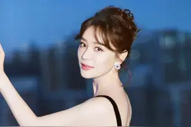 袁姗姗白皙皮肤，细细长腿，性感不失妩媚图片