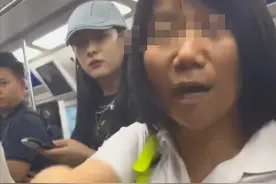 反转了，这才是真相！女老师地铁上逼大学生让座？西安梁同学火了图片