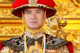 胤礽自幼立储文武双全，本该成为一代名君，却倒在君储矛盾斗争中图片