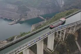 壮观！“水往高处走，船在天上行”贵州工程创世界之最图片