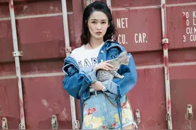 李沁新剧上映又瘦了，如何改善假胯宽变腿精？找对成因4步练图片