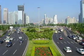 广东交通：被誉为最宽城市道路的深圳深南大道是否真有350米宽？图片