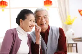 早上在这3个时间起床，多半会长寿图片