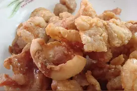 香酥美味的“猪油渣”，吃了真会致癌吗？为什么这么多人排斥它？图片