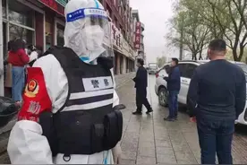 逃犯做核酸“露马脚”！吉林警界“飞毛腿”狂追300米累瘫网逃…图片