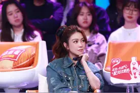 薛凯琪黄贯中登上《我想和你唱》，看驾驶工人现场演绎摇滚经典图片