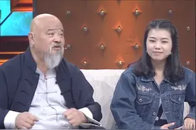 演员李琦：与妻子相识不到一天闪婚，两儿一养女，养女成他的骄傲图片