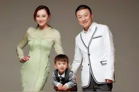 马琳与张宁益离婚12年：他再婚后人生起伏，她成为两个女儿的妈妈图片