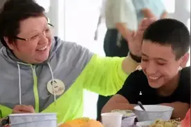 韩红“藏”了23年的儿子现状曝光：终身不嫁的她，背后隐情让人落泪图片