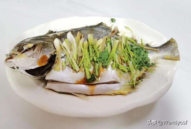 花胶瑶柱煲鸡汤的功效与作用 2026年花胶瑶柱煲鸡汤的功效与作用是什么 花胶瑶柱煲鸡汤的功效与作用 2026年花胶瑶柱煲鸡汤的功效与作用是什么