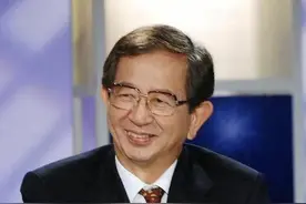 获得诺贝尔奖的八位华裔科学家图片